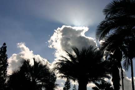 Despite the chilly winds, couldn't deny that the skies were beautifully dramatic~!